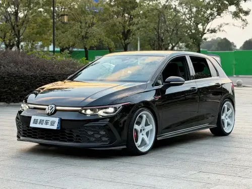 Volkswagen Golf GTI, 2023