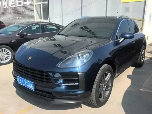 Porsche Macan, 2021