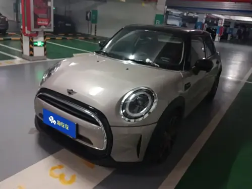 Mini MINI, 2024