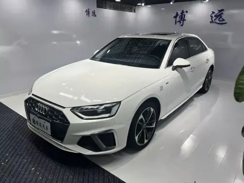 Audi A4, 2021