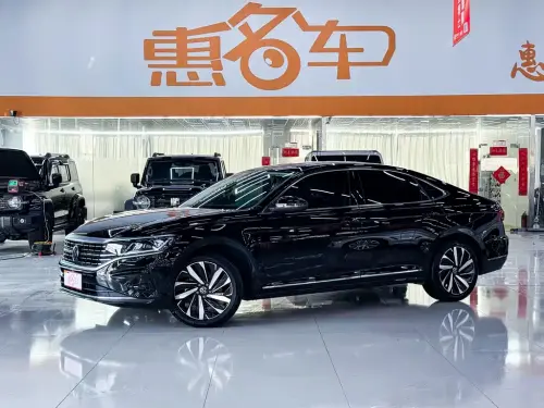 Volkswagen Passat, 2023
