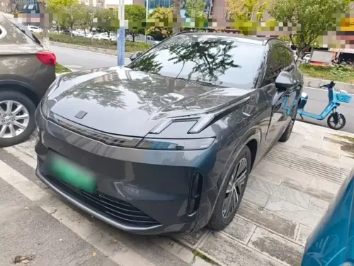 Lynk & Co 08, 2024