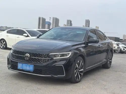 Volkswagen Passat, 2022