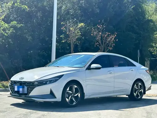 Hyundai Elantra, 2021