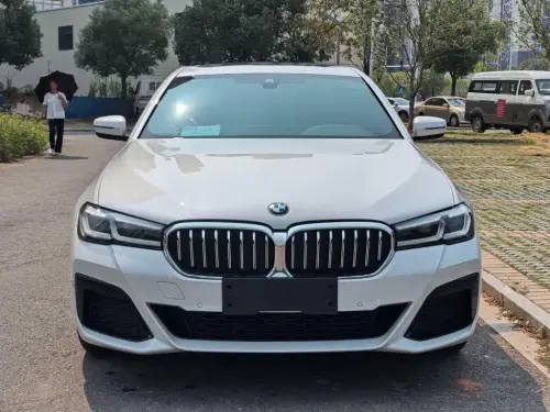 BMW 5-Series, 2023