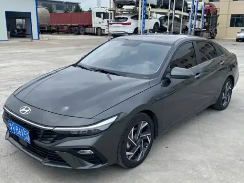 Hyundai Elantra, 2024