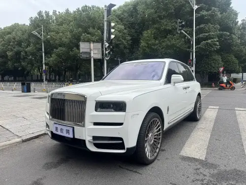 Rolls-Royce Cullinan, 2022