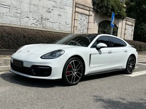 Porsche Panamera, 2023