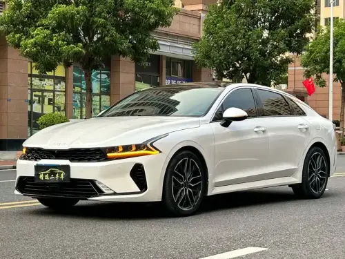 Kia K5, 2022