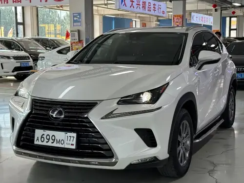 Lexus NX, 2020