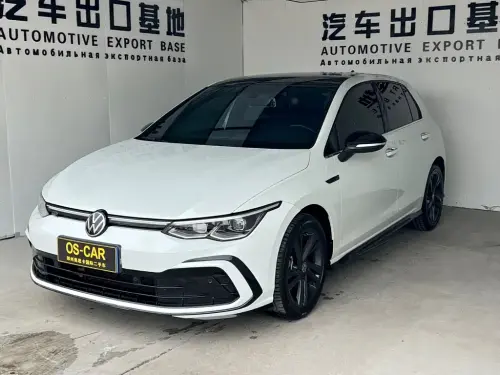 Volkswagen Golf, 2022