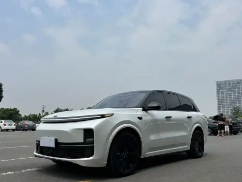Li Auto L8, 2023