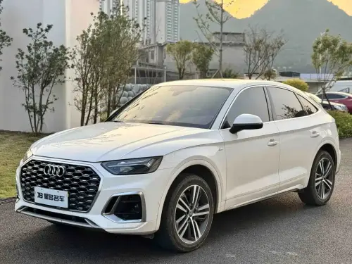 Audi Q5 Sportback, 2021