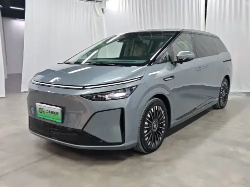 XPeng X9, 2025