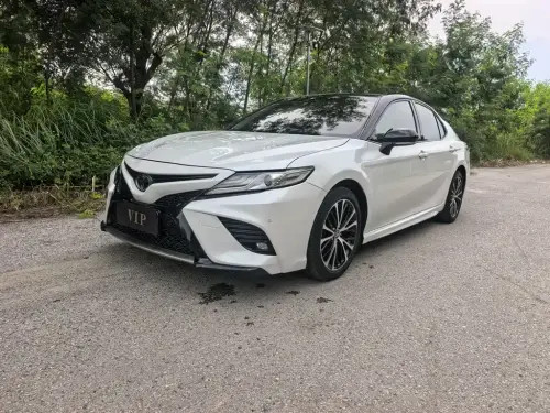 Toyota Camry, 2020