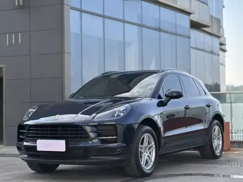 Porsche Macan, 2022