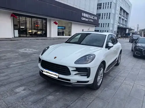 Porsche Macan, 2021