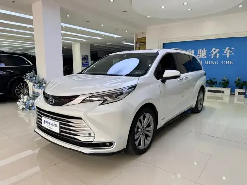 Toyota Sienna, 2023