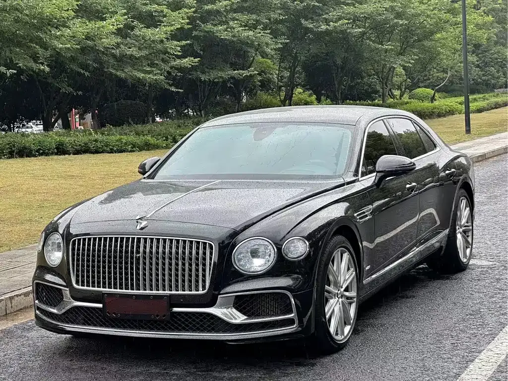 Bentley 飞驰, 2021