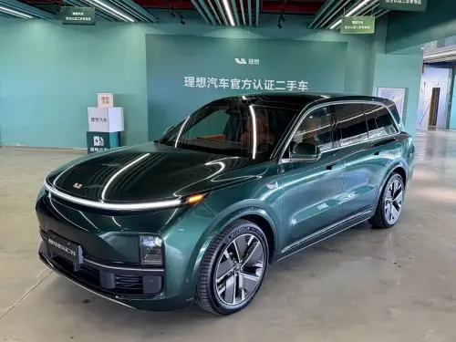 Li Auto L9, 2025