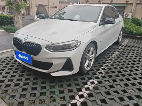 BMW 1-Series, 2022