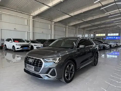 Audi Q3, 2022