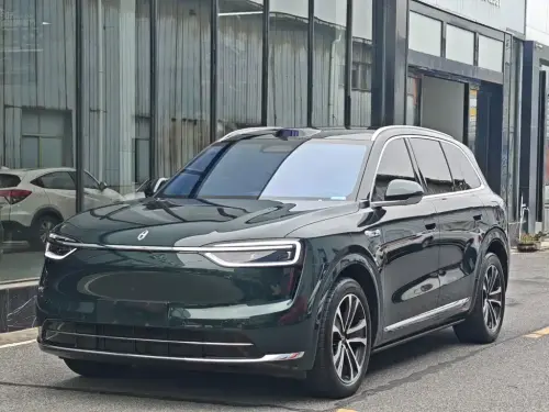 AITO M7, 2025