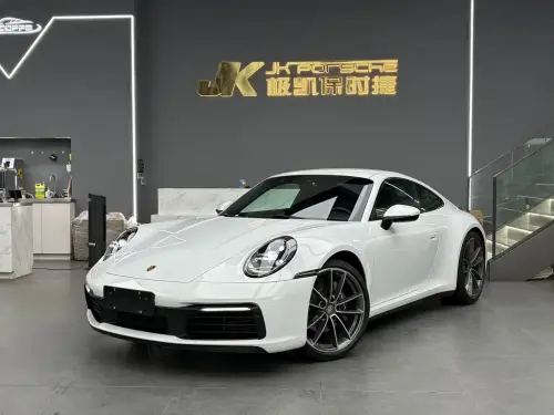 Porsche 911, 2025
