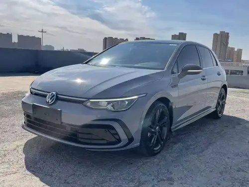 Volkswagen Golf, 2023