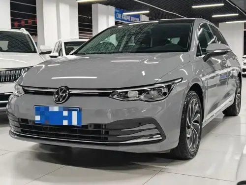 Volkswagen Golf, 2021