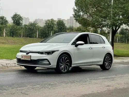 Volkswagen Golf, 2021