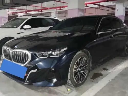 BMW 5-Series, 2024
