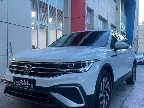 Volkswagen Tiguan, 2022