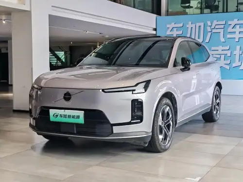 Volvo XC70, 2025