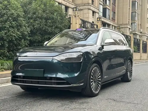 AITO M9, 2025