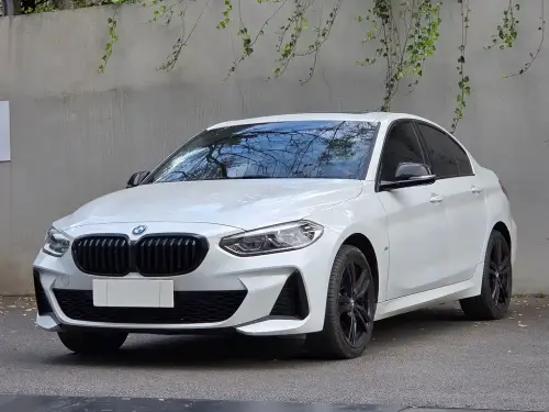 BMW 1-Series, 2022