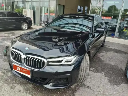 BMW 5-Series, 2023