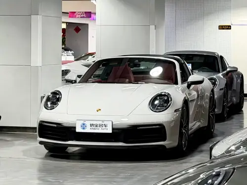 Porsche 911, 2023