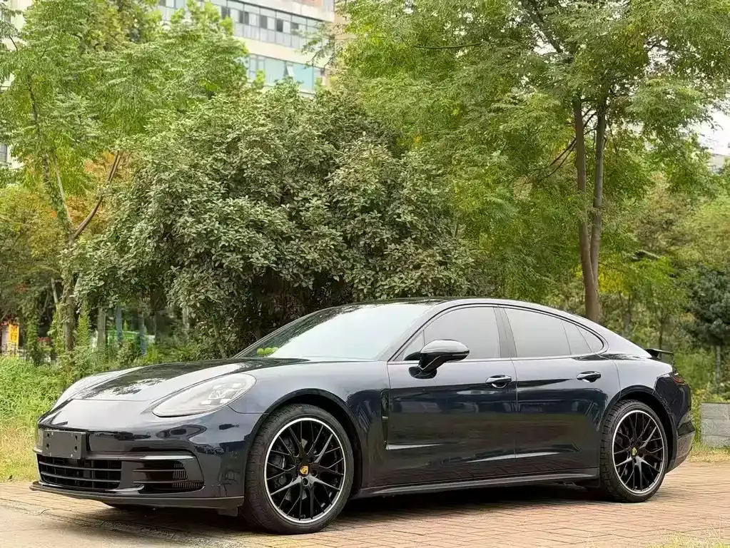 Porsche Panamera, 2021