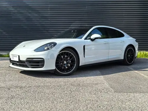 Porsche Panamera, 2022