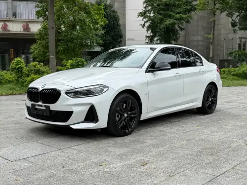 BMW 1-Series, 2021