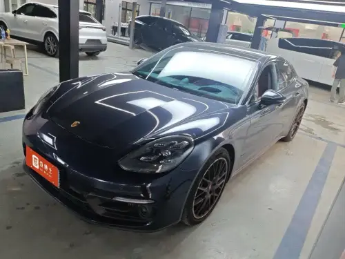 Porsche Panamera, 2021