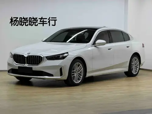 BMW 5-Series, 2024