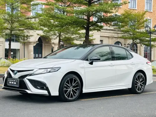 Toyota Camry, 2023