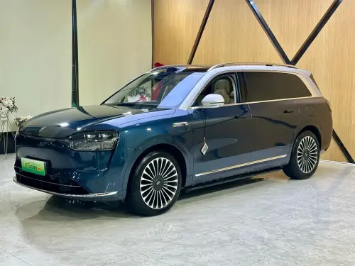 AITO M9, 2025