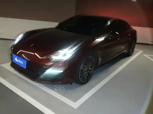 Porsche Panamera, 2023
