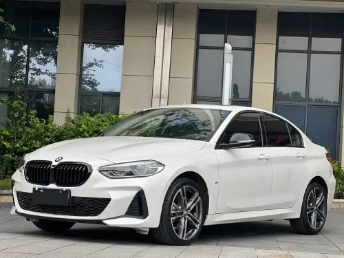 BMW 1-Series, 2021