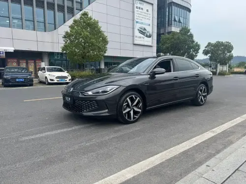 Volkswagen Lamando, 2025