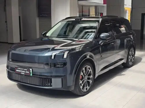 Lynk & Co 900, 2025