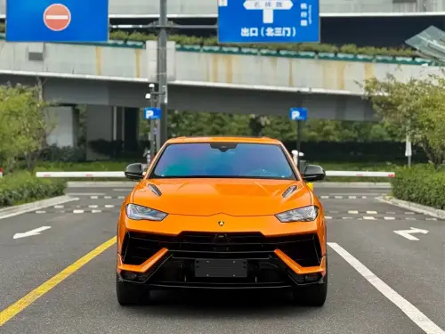 Lamborghini Urus, 2024